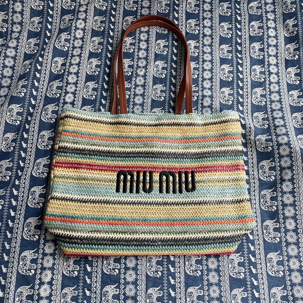 🍒Miu Miu Multicolor Woven Tote Bag - Picture 2 of 7